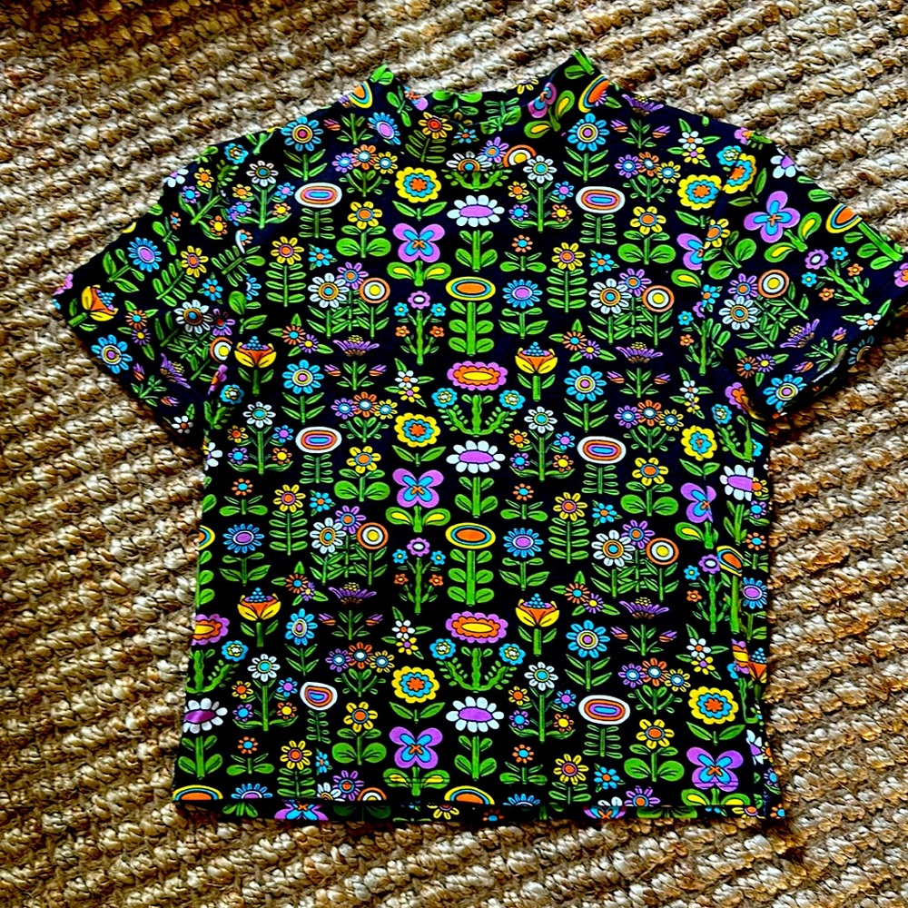 Nooworks mock neck top, discontinued Awesome Blossom pattern!